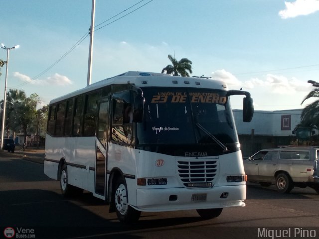 U.C. 23 de Enero 037 por Miguel Pino