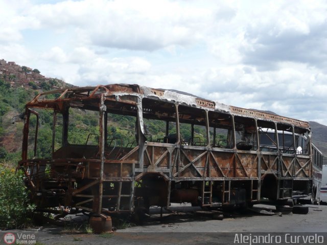 En Chiveras Abandonados Recuperacin Ex-Ceminibuses por Alejandro Curvelo