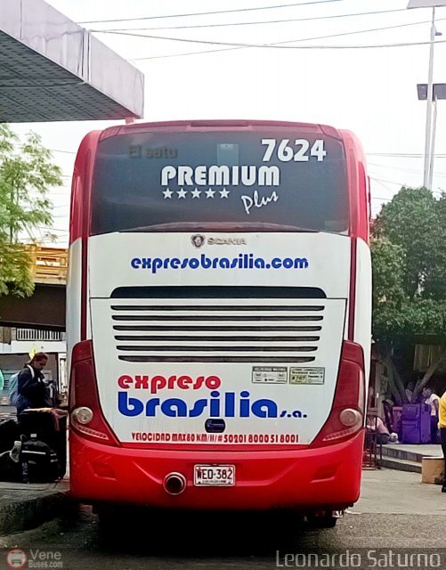Expreso Brasilia 7624 por Leonardo Saturno