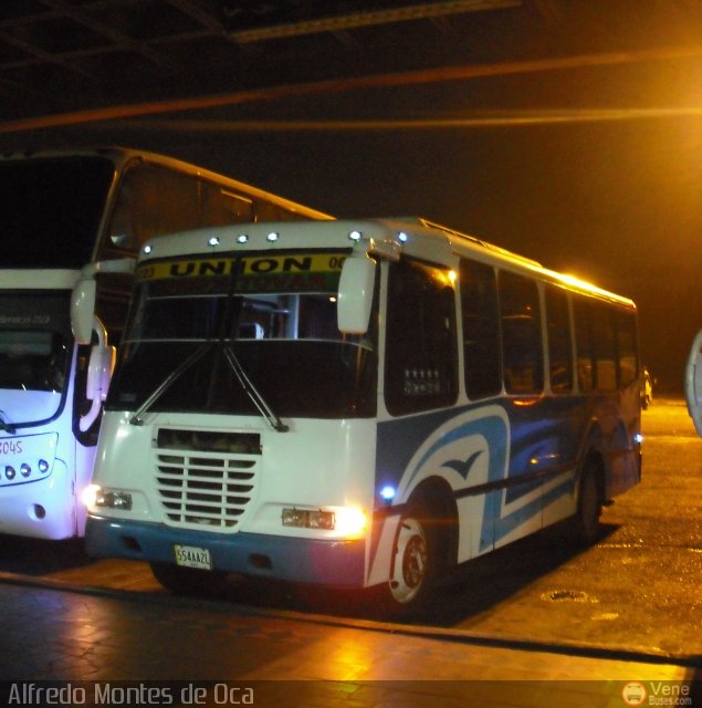 Unin Expresos Tovar 23 por Alfredo Montes de Oca