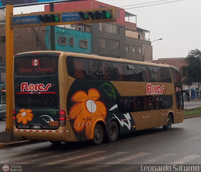 Transporte Flores Hermanos S.R.L 958 por Leonardo Saturno