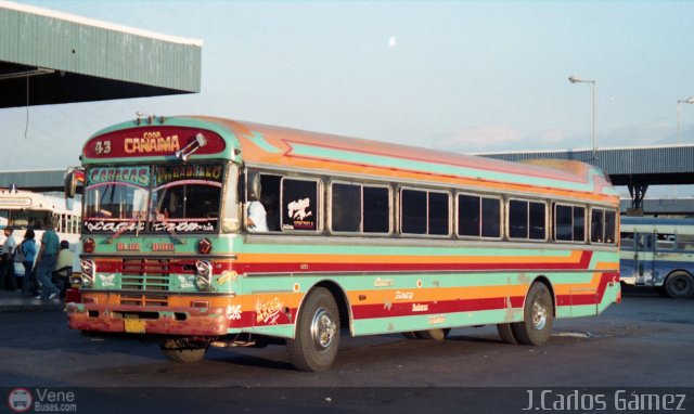 Cooperativa Canaima 43 por Pablo Acevedo