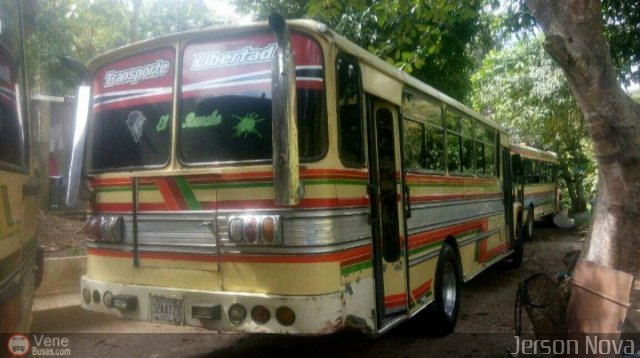 Colectivos Transporte Libertad C.A. 02 por Jerson Nova