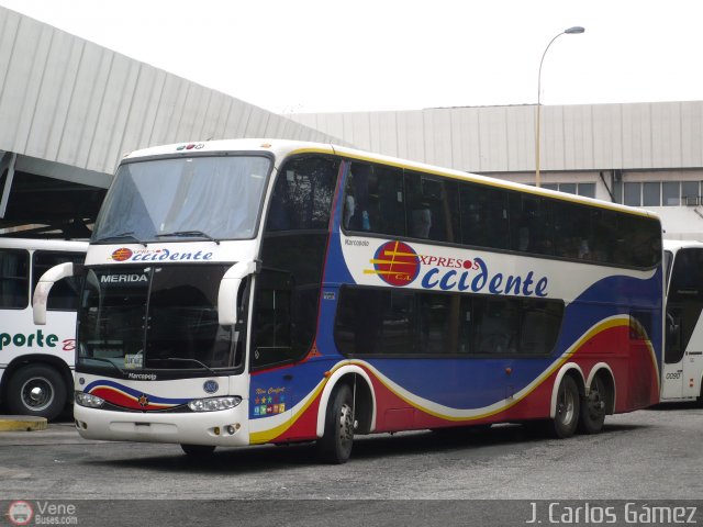 Expresos Occidente 303 por J. Carlos G�mez