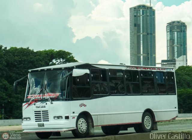 U.C. Los Caminantes 01 por Oliver Castillo