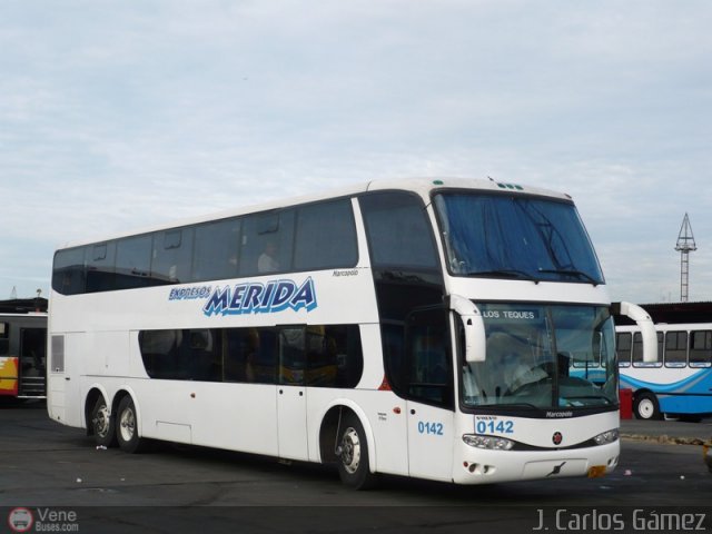 Expresos M�rida 0142 por J. Carlos G�mez