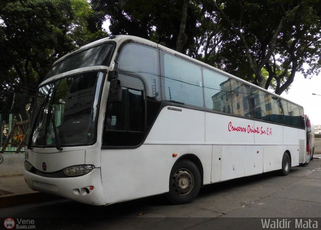 Cruceros Oriente Sur 101 por Waldir Mata