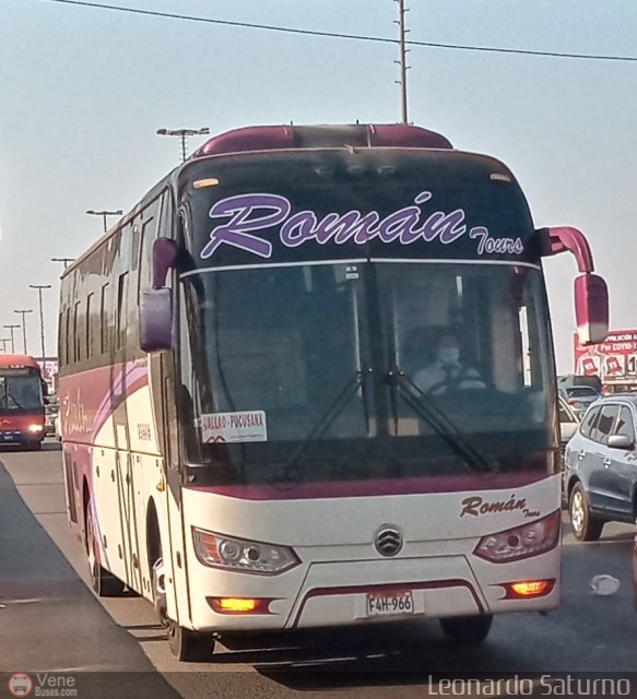 Romn Tours 966 por Leonardo Saturno