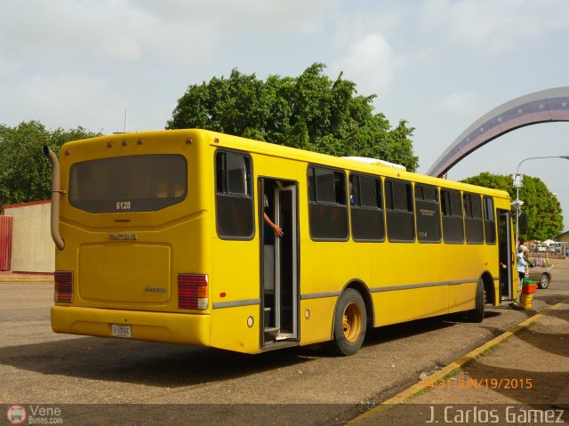 Servicios Quijada 6128 por J. Carlos G�mez