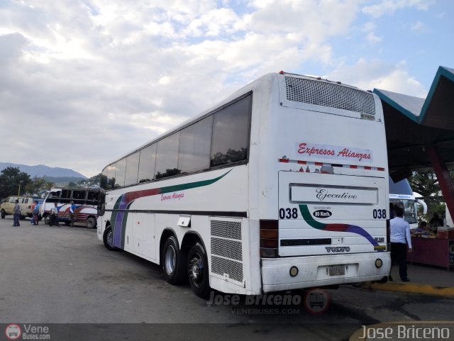 Expresos Alianza 038  por Jos� Brice�o