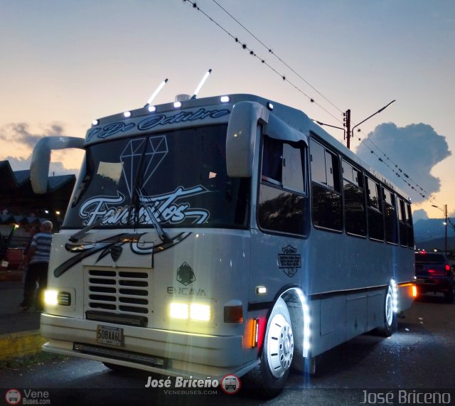 L�nea 1ero de Octubre 022 por Jos� Brice�o