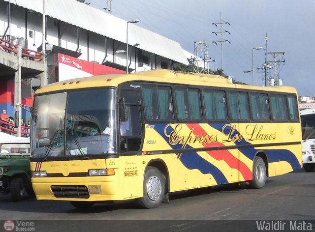 Expresos Los Llanos 234 por Waldir Mata