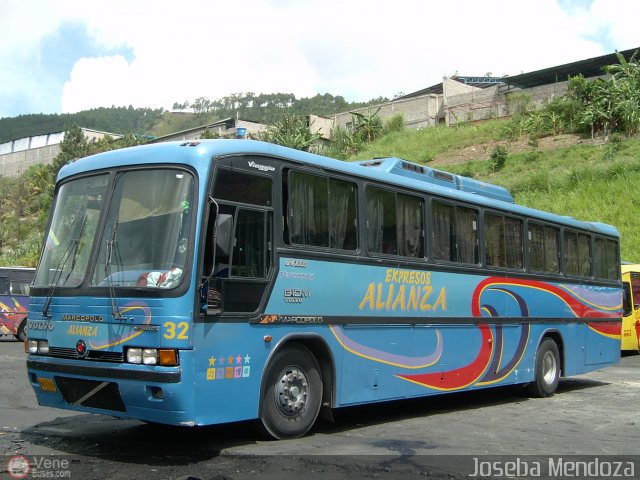 Expresos Alianza 032 por Joseba Mendoza