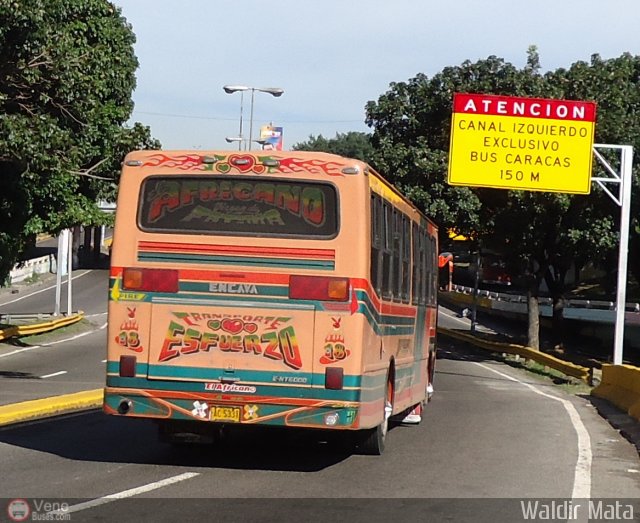 Transporte El Esfuerzo 18 por Waldir Mata