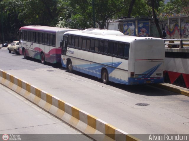 Garajes Paradas y Terminales Caracas por Alvin Rondn