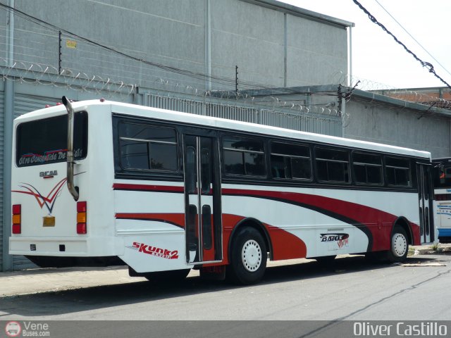 Particular o Desconocido oc208 por Oliver Castillo