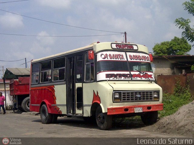 Colectivos Santa B�rbara 01 por Leonardo Saturno