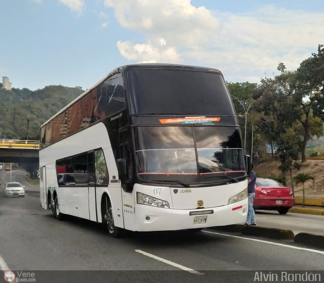 Sudamericano Express 007 por Alvin Rondn