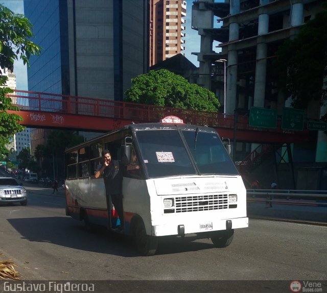 DC - A.C. de Transporte Roosevelt 041 por Gustavo Figueroa