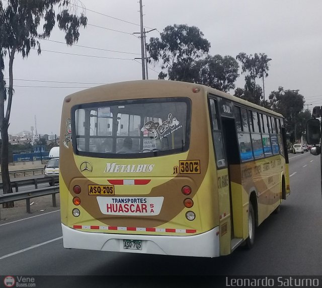 Transportes Huscar S.A. 081 por Leonardo Saturno