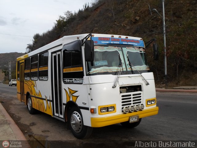 Uni�n L�nea Independencia 010 por Alberto Bustamante