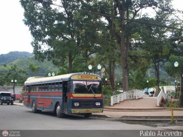 Línea Sanare 16 por Pablo Acevedo