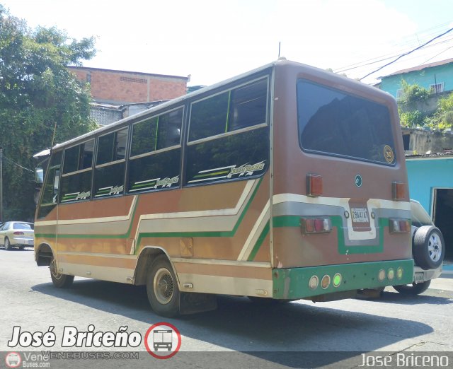 U.C. L�nea Carvajal 030  por Jos� Brice�o