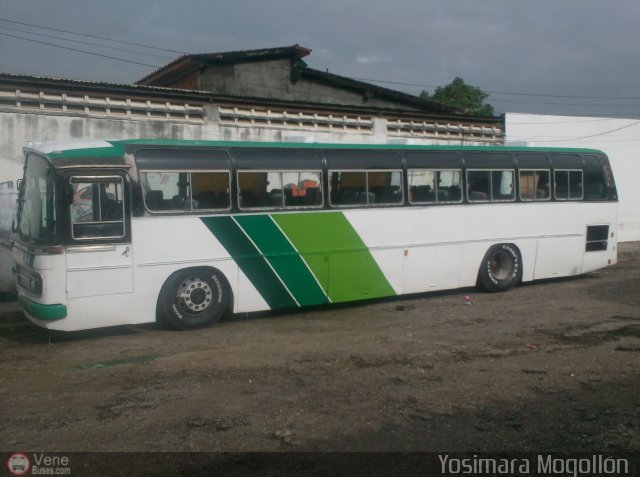 TA - Uni�n Transporte El Corozo S.A. 32 por J. Carlos G�mez