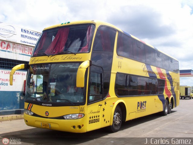 Expresos Los Llanos 044 por J. Carlos G�mez