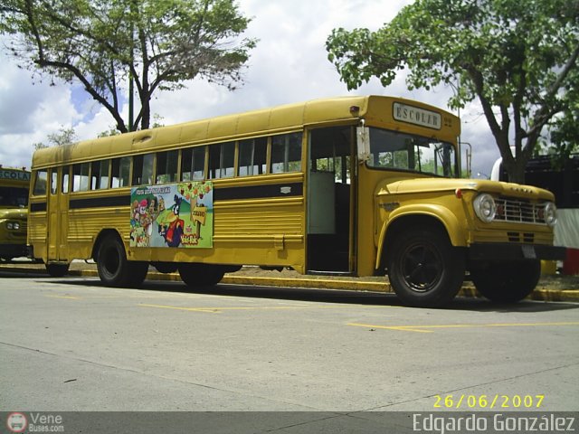 Universitarios y Escolares 22 por Edgardo Gonzlez