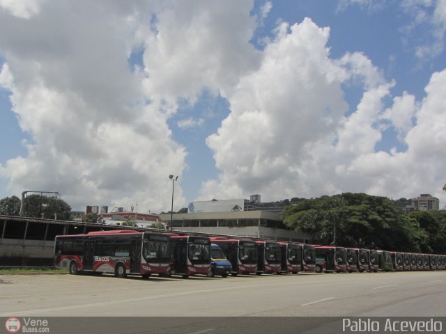 Garajes Paradas y Terminales Caracas por Pablo Acevedo