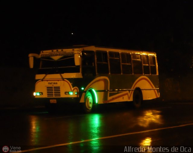 U.C. Serrano Pinto 16 por Alfredo Montes de Oca