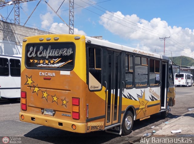 CA - Unin Vivienda Popular Los Guayos 219 por Aly Baranauskas