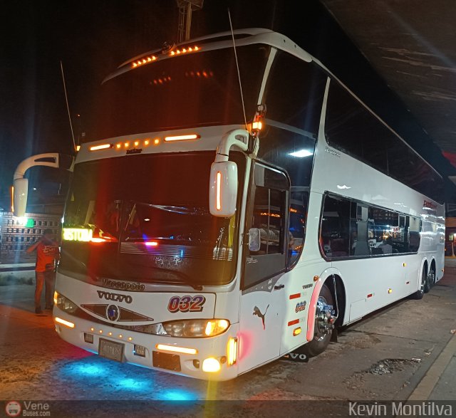 Expresos San Crist�bal 032 por Alvin Rond�n