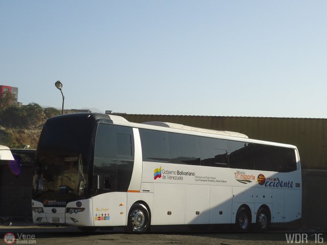 Expresos Occidente 452 por Waldir Mata