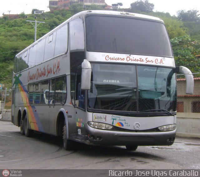 Cruceros Oriente Sur 138 por Ricardo Ugas