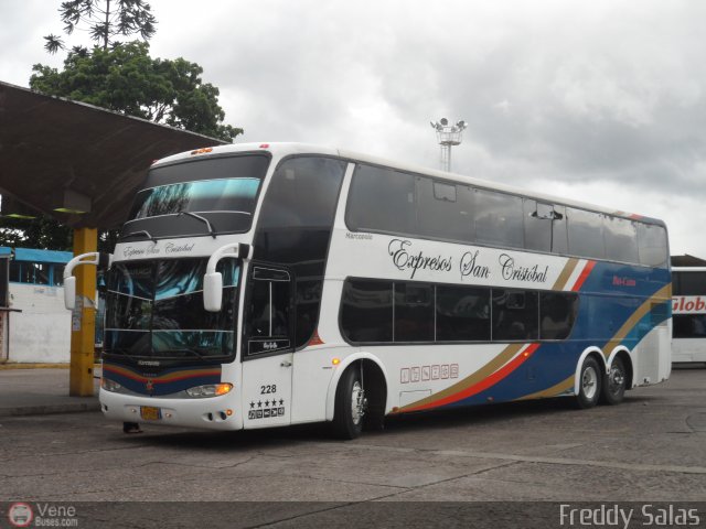 Expresos San Crist�bal 228 por Freddy Salas