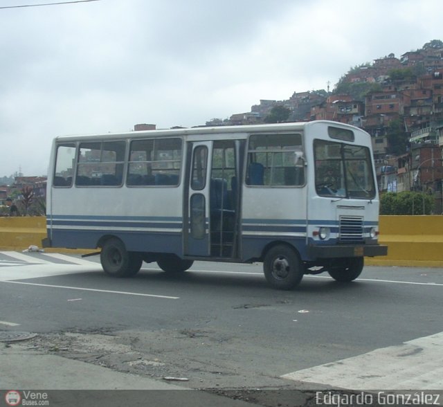 DC - Lnea Alma Llanera 113 por Edgardo Gonzlez