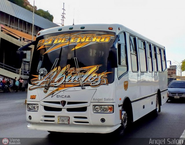 U.C. 23 de Enero 108 por �ngel Sal�n