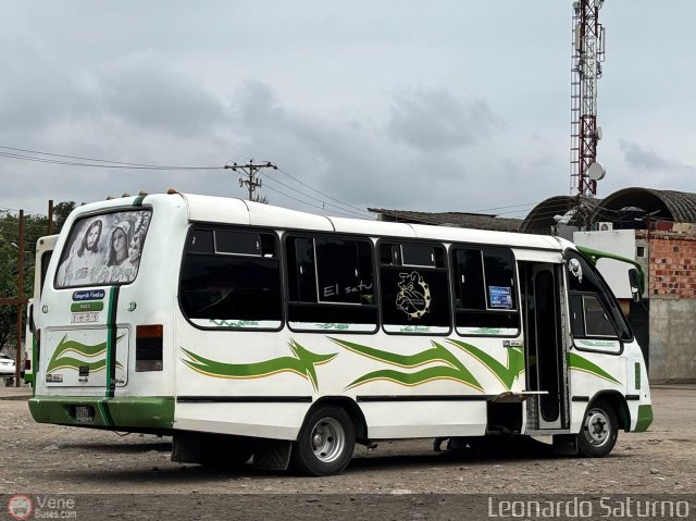 Transporte Frontera 33 por Leonardo Saturno