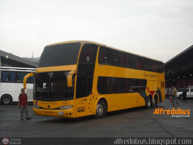 Expresos San Crist�bal 259 por Alfredo Montes de Oca