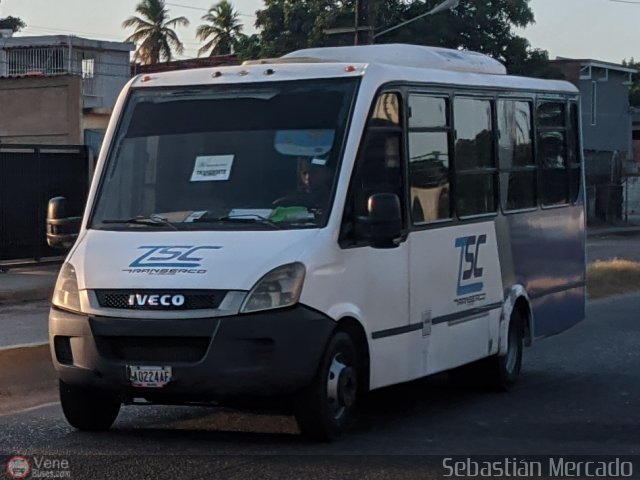 Uso Oficial 999 por Sebastin Mercado