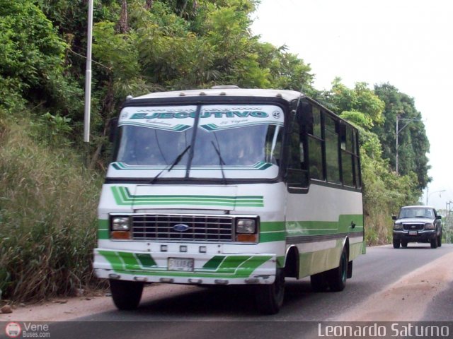 Colectivos El Viga 45 por Leonardo Saturno