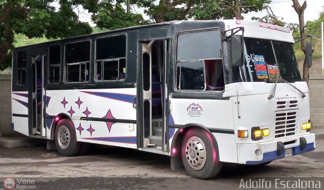 A.C. L�nea R�o Cristal 068 por Adolfo Escalona