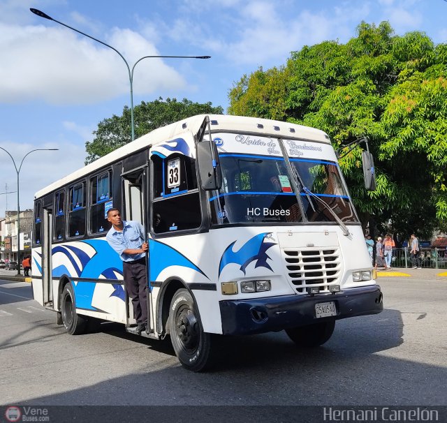 Particular o Desconocido 33 por Alvin Rond�n