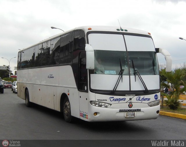 Transporte El Esfuerzo 44 por Waldir Mata