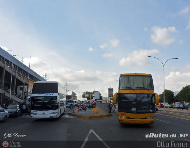 Garajes Paradas y Terminales Caracas por Otto Ferrer