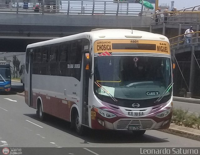 Empresa de Transportes 78 S.A. 757 por Leonardo Saturno
