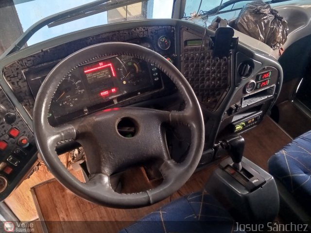 Expresos Occidente 220 por Josue S�nchez