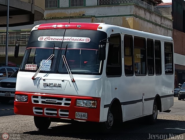 TA - Lnea Circunvalacin 33 por Jerson Nova